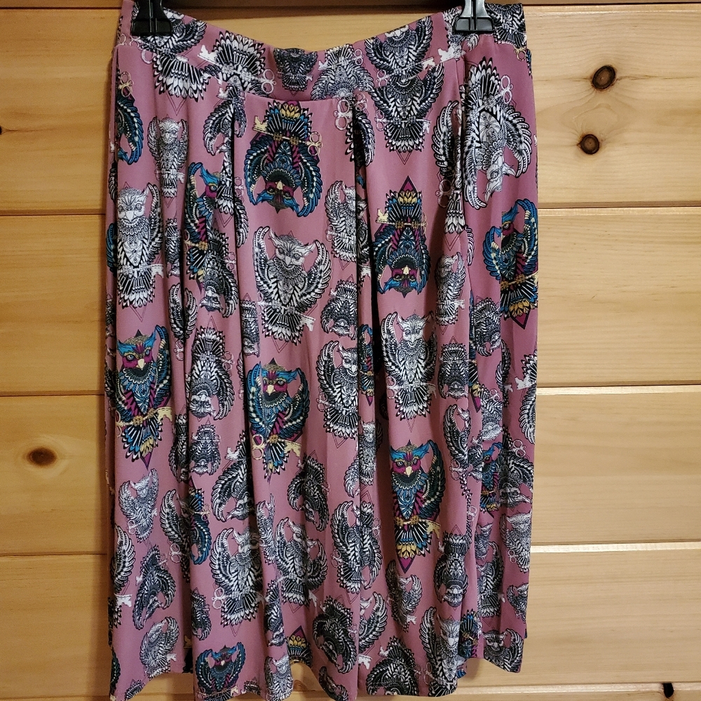 LuLaroe Madison skirt Griffin Owl with Key size L